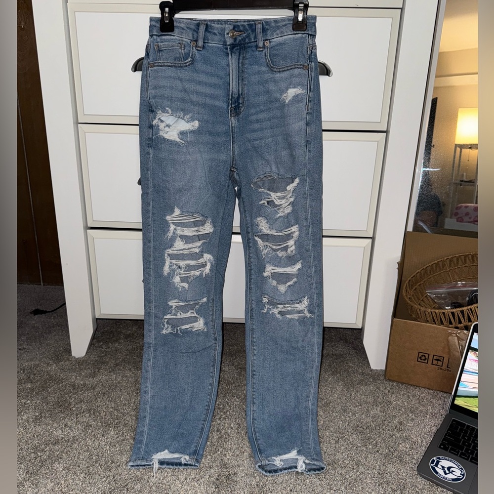 American Eagle Mom Jeans